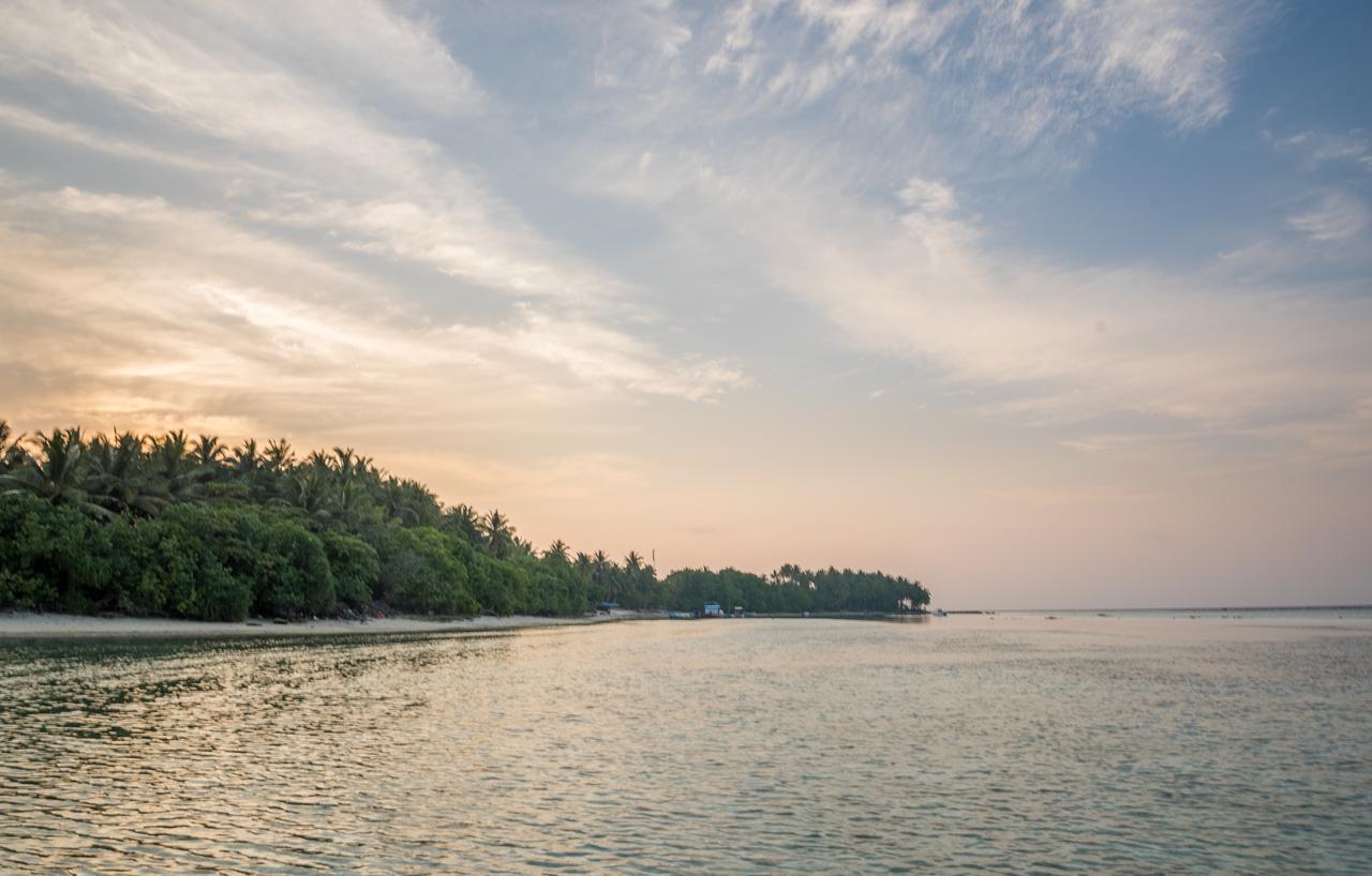 Fulhadhoo Inn Экстерьер фото